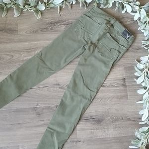 AEO 360 Super Stretch army green sateen jegging